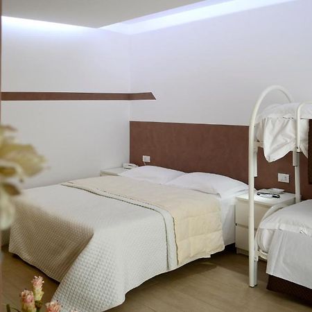 بولينيانو آ ماري B&B Dimora Silvestri الغرفة الصورة