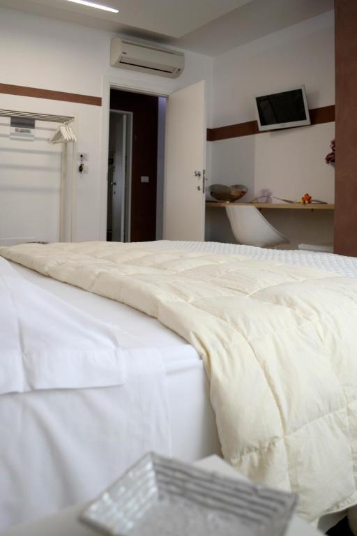 بولينيانو آ ماري B&B Dimora Silvestri الغرفة الصورة